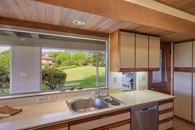 Wailea Point 2101 is a rare, single-level residence featuring 2 - photo 17
