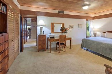 Wailea Point 2101 is a rare, single-level residence featuring 2 - photo 20