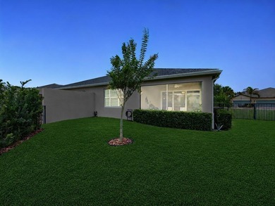 Welcome to this beautifully upgraded 2-bedroom + Den, 2-bathroom - photo 23