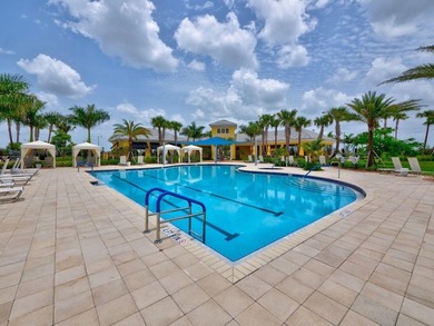Welcome to this beautifully upgraded 2-bedroom + Den, 2-bathroom - photo 29