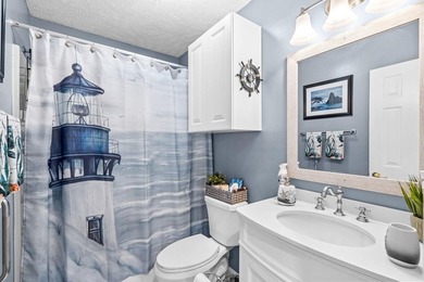 BACK ON THE MARKET at no fault of the sellers! Welcome to this - photo 31