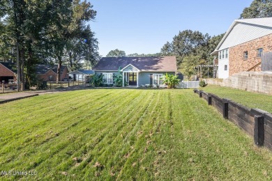 Lake Home Sale Pending in Hernando, Mississippi