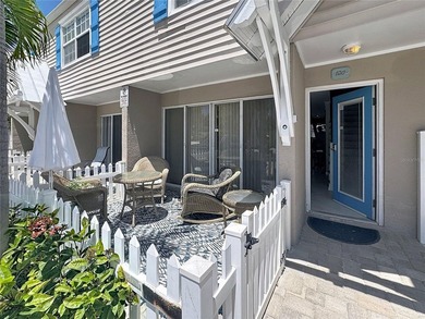 Short Sale. Live a life you don't need a vacation from in this - photo 6
