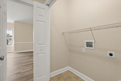 Lender owned! Price reduced to sell! Move in ready unit located - photo 32