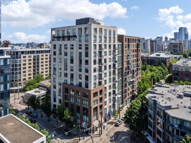 Willamette River - Multnomah County Condo For Sale in Portland Oregon