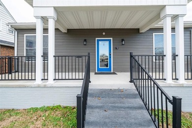 Prime Commercial Opportunity with Exceptional Visibility and - photo 4