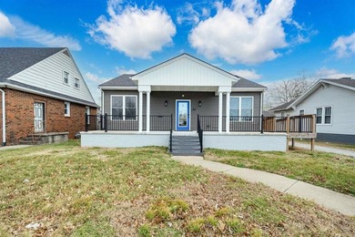 Prime Commercial Opportunity with Exceptional Visibility and - photo 5