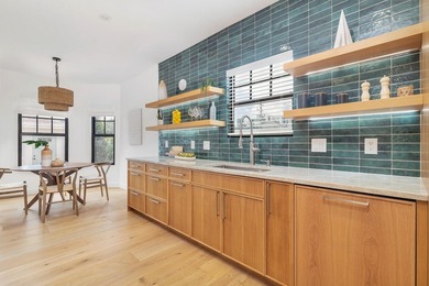 Luxury Contemporary Living in Coveted Providencia Park Step into - photo 11