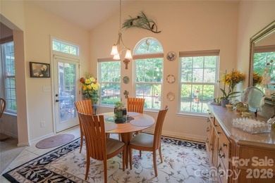 Welcome home to this immaculate, beautifully maintained brick - photo 5