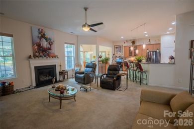 Welcome home to this immaculate, beautifully maintained brick - photo 7