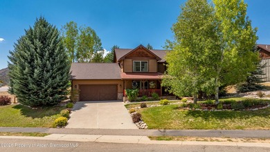 Beautifully updated and meticulously maintained, this move-in - photo 2