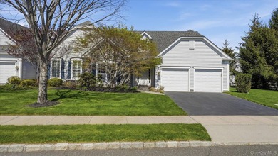 Welcome to luxurious resort-style living in the highly desirable - photo 2