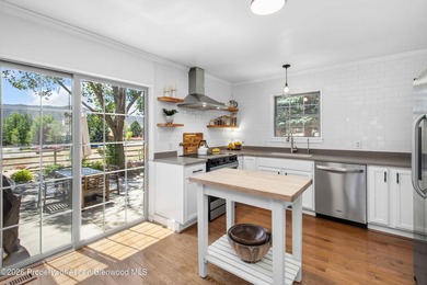 Beautifully updated and meticulously maintained, this move-in - photo 6