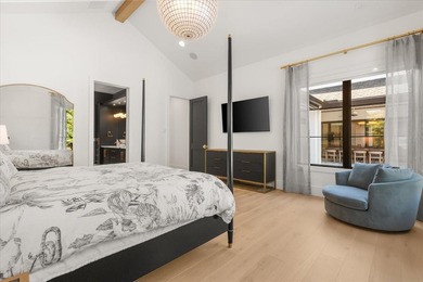 Beautifully built in 2022 by Lonnie Richardson, this custom - photo 33