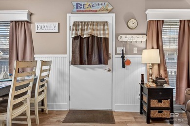 Units in this low-density complex rarely come available! This - photo 8