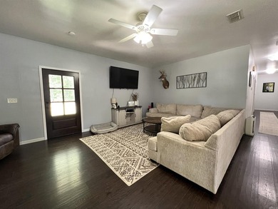 Welcome home to this beautifully updated 3-bedroom, 2-bath - photo 15