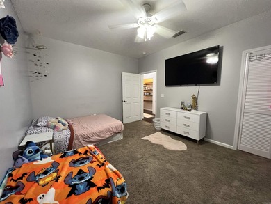 Welcome home to this beautifully updated 3-bedroom, 2-bath - photo 18