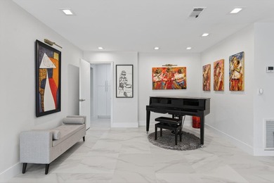 An exceptional opportunity to own a beautifully renovated - photo 24