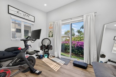 An exceptional opportunity to own a beautifully renovated - photo 31