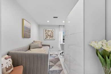 An exceptional opportunity to own a beautifully renovated - photo 46