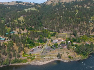 Rare Clearwater River Retreat with Guest Cabins! Whether you're - photo 3