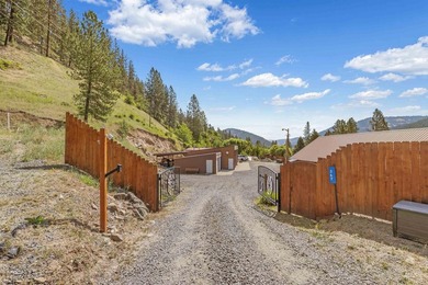 Rare Clearwater River Retreat with Guest Cabins! Whether you're - photo 5