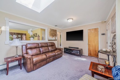 Welcome to this captivating, well maintained ranch in the - photo 5
