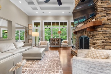 Luxury Custom Waterfront Home on Lake Hartwell! Experience - photo 13