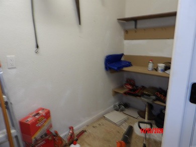Welcome home to this beautifully maintained residence offering - photo 17