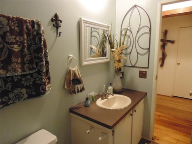 This unique property has plenty of room for individuals looking - photo 21