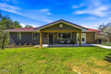MAKE AN OFFER! Exceptional Douglas Lake Waterfront Retreat on 2 - photo 2