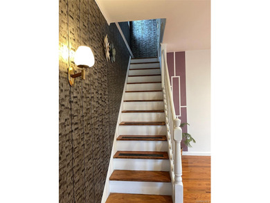 Beautiful single-family home in Bayside on a 48x125 lot, offered - photo 3