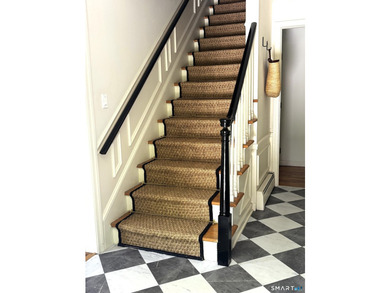 A rare fully furnished home in one of Waterbury's most unique - photo 7