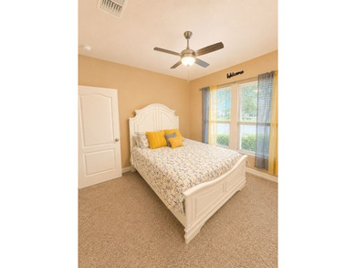 A beautifully maintained 4 Bedroom, 2 bath 1866 sq. ft. home - photo 13