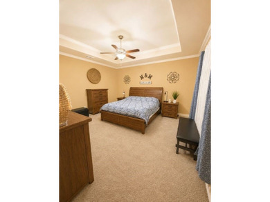 A beautifully maintained 4 Bedroom, 2 bath 1866 sq. ft. home - photo 20
