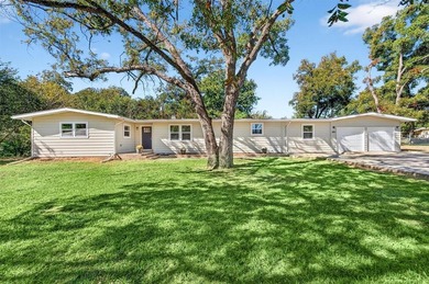 Lake Home For Sale in Gordonville, Texas