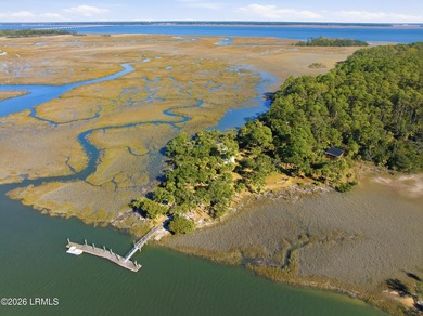 A truly extraordinary offering, this 460-acre private island - photo 7