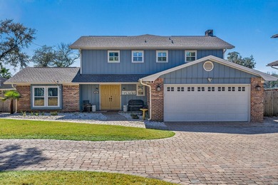 Located on beautiful Cinco Bayou, with 6128 total sqft, 228 - photo 3