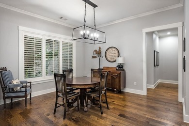 Beautiful custom home built by Alan Schrader in the desirable - photo 11