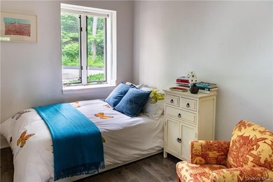 Located in the heart of the Snedens Landing Historic District - photo 18