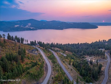 Wake up and fall asleep to breathtaking lake views from this - photo 22