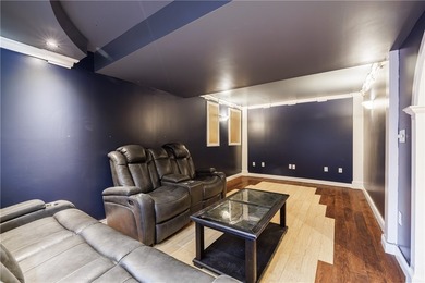 Welcome to the perfect blend of comfort, entertainment, and - photo 24