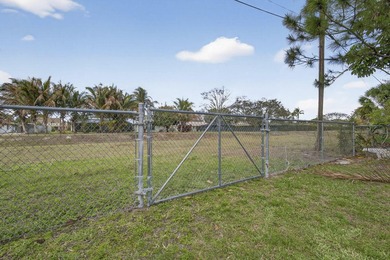 2 beautiful acres of land in Wellington - this concrete block 4 - photo 37