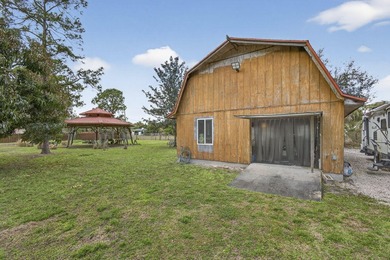 2 beautiful acres of land in Wellington - this concrete block 4 - photo 38