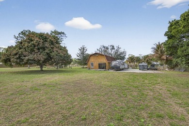 2 beautiful acres of land in Wellington - this concrete block 4 - photo 43