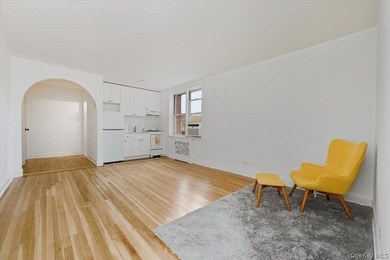 Step into style and comfort in this beautifully renovated studio - photo 4