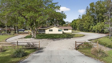 2 beautiful acres of land in Wellington - this concrete block 4 - photo 46