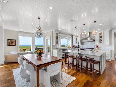 Welcome to your magnificent coastal estate in Pinehurst Estates - photo 11