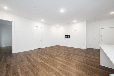 Welcome home to this beautifully appointed 937 square foot - photo 15