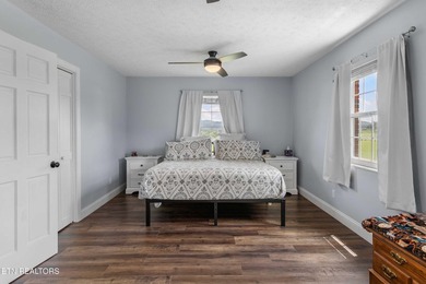 Check out this truly unique property located on nearly 4 flat - photo 17